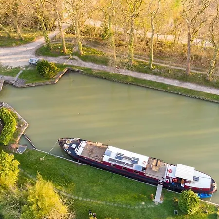 Bed & Breakfast Peniche Kapadokya Insolite Sur Le Canal Du Midi Mas-Saintes-Puelles