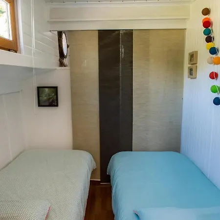 Peniche Kapadokya Insolite Sur Le Canal Du Midi Mas-Saintes-Puelles